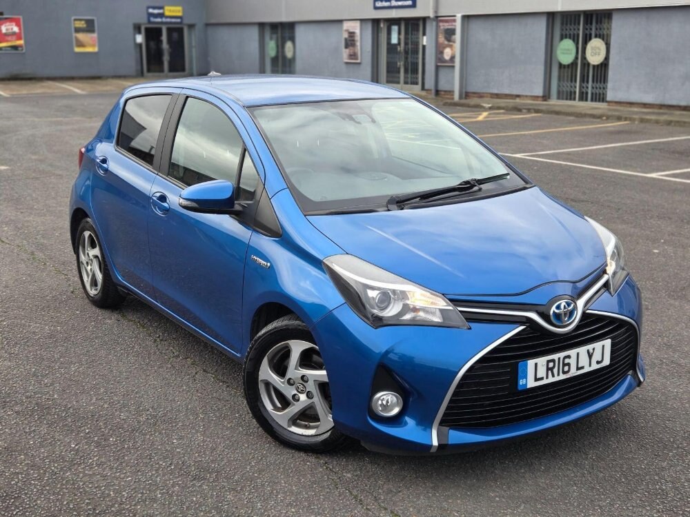 2016 Toyota Yaris 1.5 VVT-h Icon E-CVT Euro 6 5dr (Safety Sense)