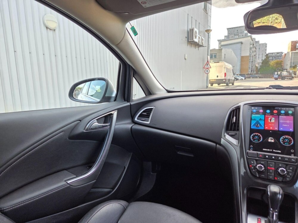 2014 Vauxhall Astra 1.6 16v Elite Auto Euro 5 5dr