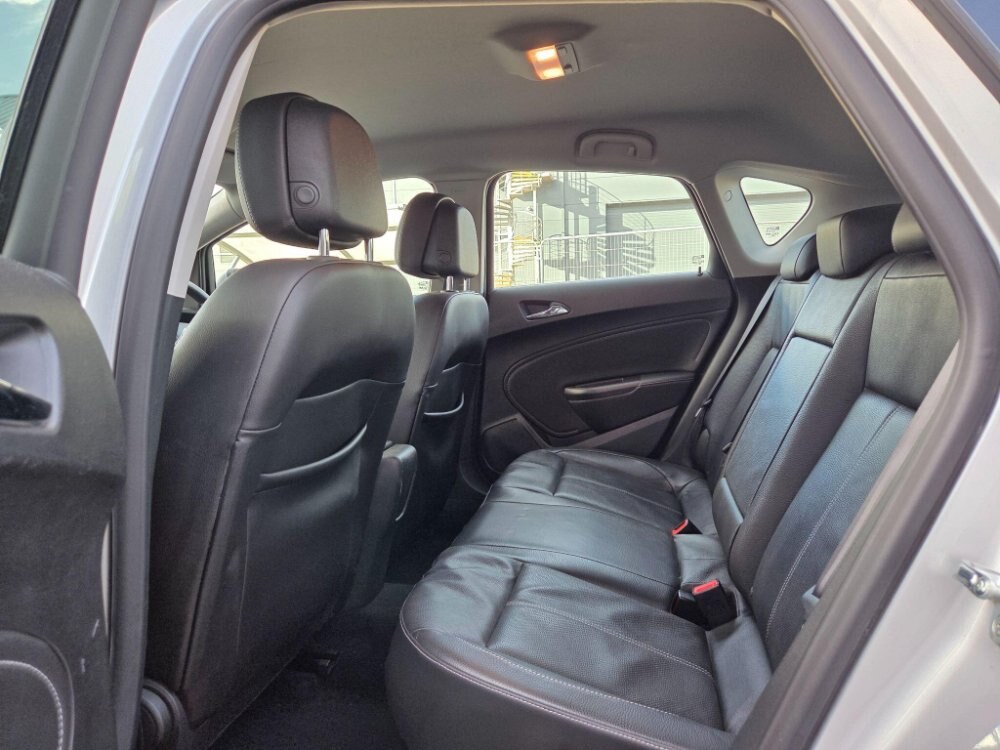 2014 Vauxhall Astra 1.6 16v Elite Auto Euro 5 5dr