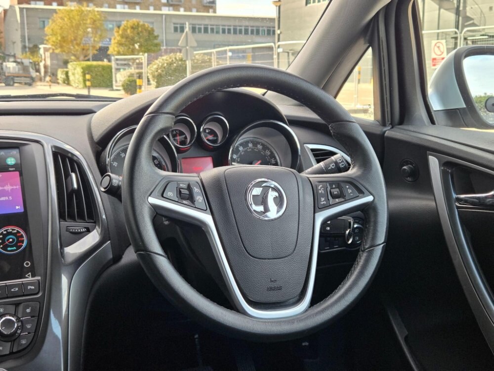 2014 Vauxhall Astra 1.6 16v Elite Auto Euro 5 5dr
