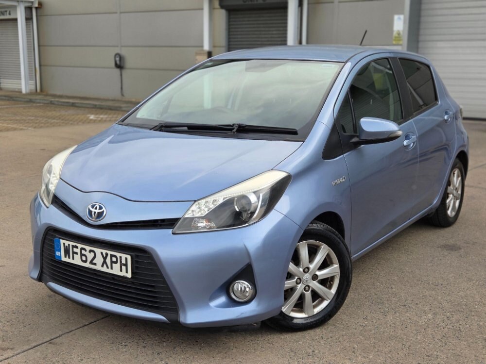 2012 Toyota Yaris 1.5 VVT-h T4 CVT Euro 5 5dr