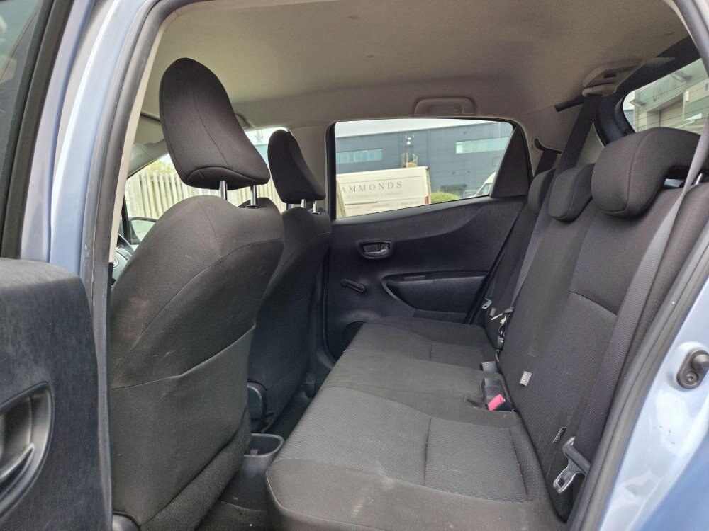 2012 Toyota Yaris 1.5 VVT-h T4 CVT Euro 5 5dr
