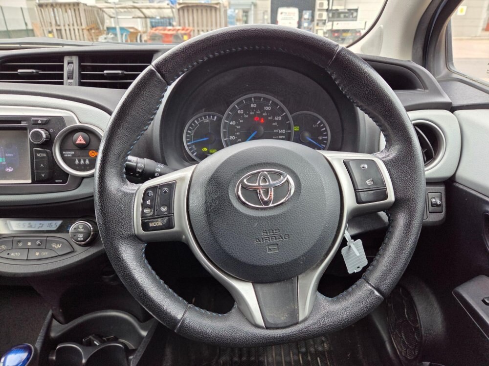 2012 Toyota Yaris 1.5 VVT-h T4 CVT Euro 5 5dr
