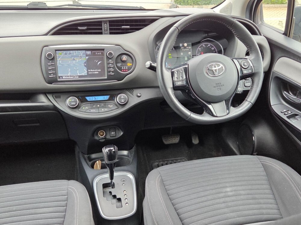 2017 Toyota Yaris 1.5 VVT-h Icon Tech E-CVT Euro 6 (s/s) 5dr