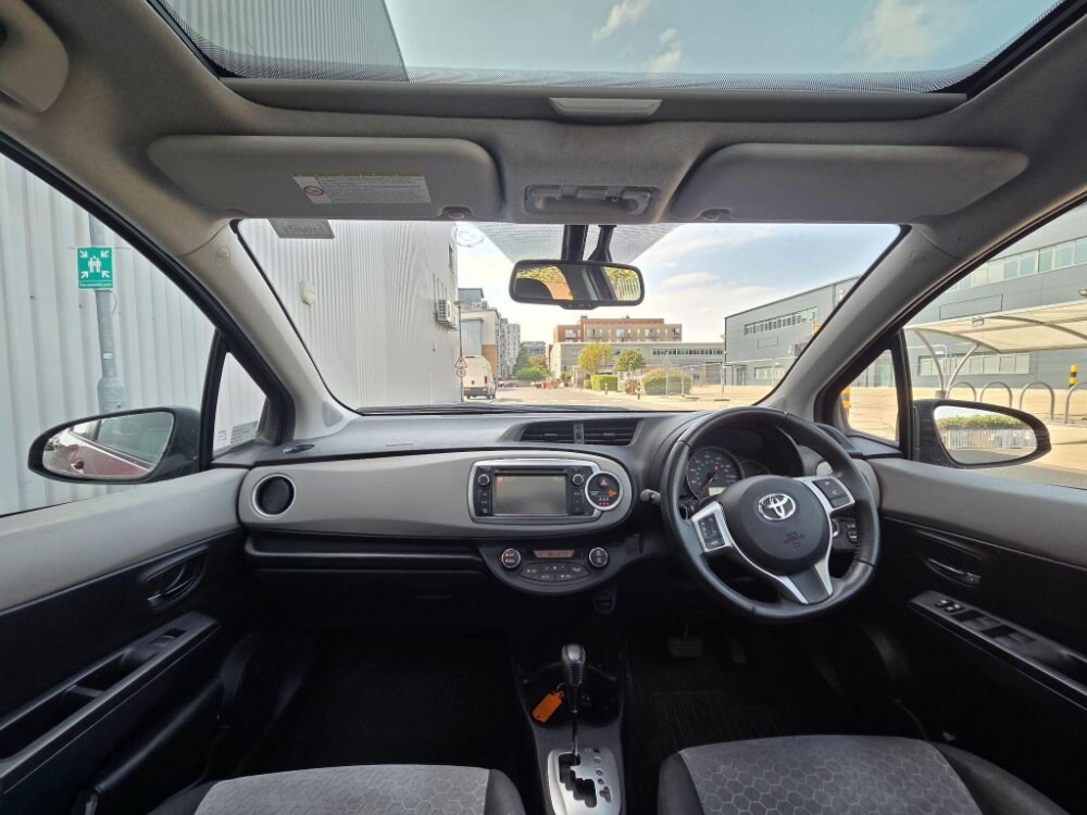 2012 Toyota Yaris 1.33 Dual VVT-i T Spirit Multidrive S Euro 5 5dr