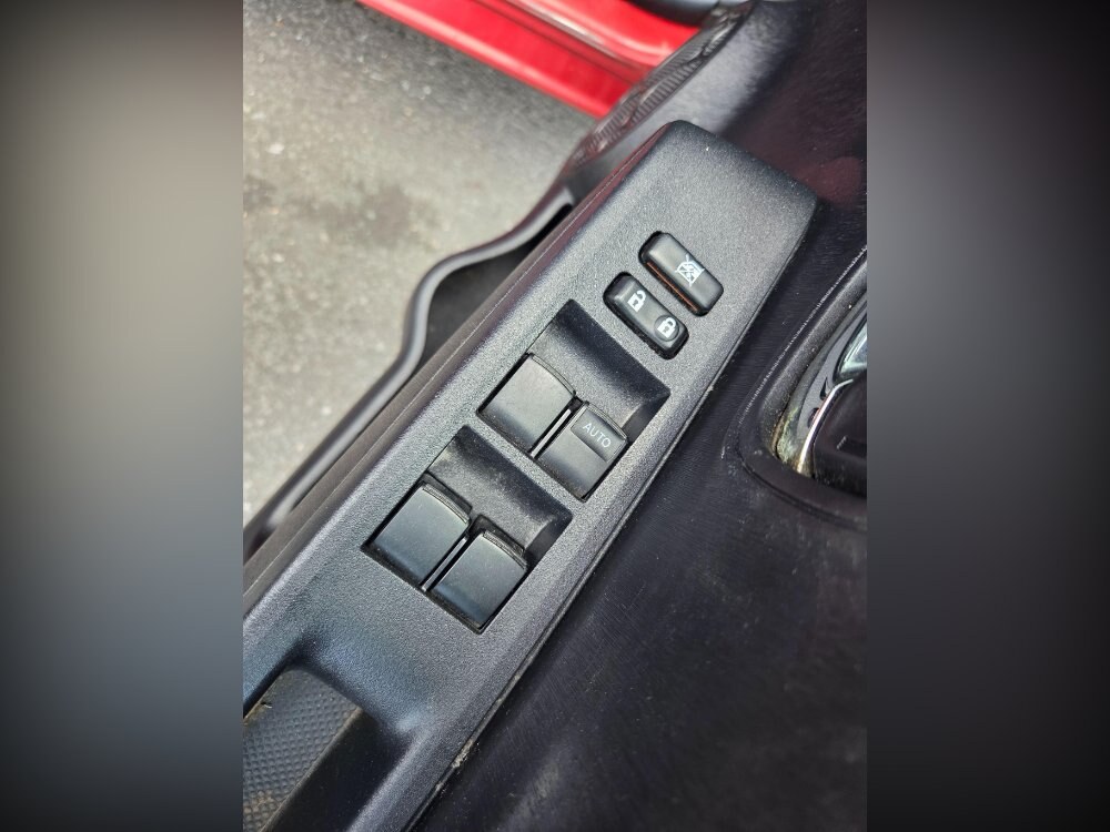 2012 Toyota Yaris 1.33 Dual VVT-i T Spirit Multidrive S Euro 5 5dr