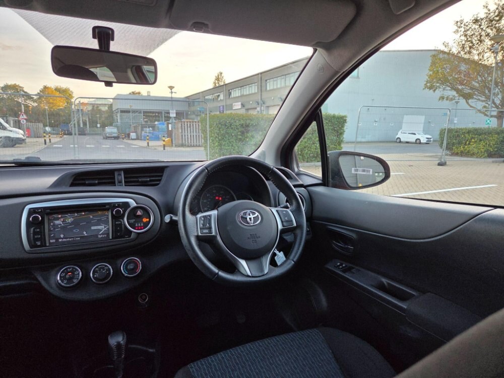 2013 Toyota Yaris 1.33 Dual VVT-i TR Multidrive S Euro 5 5dr
