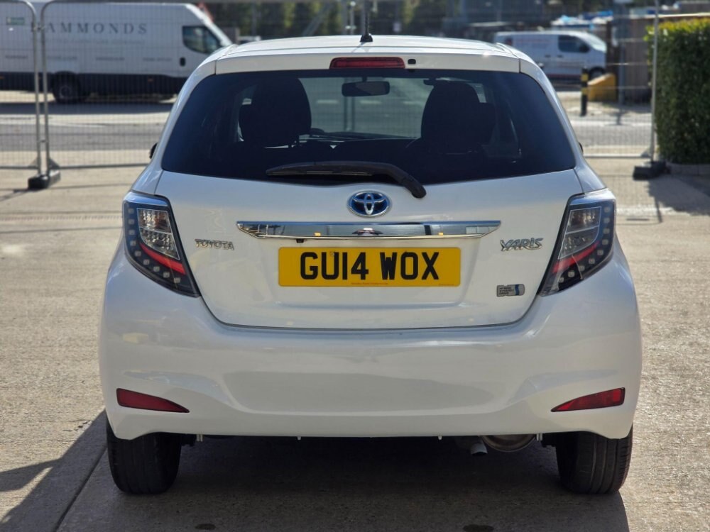2014 Toyota Yaris 1.5 VVT-h Icon Plus CVT Euro 5 5dr