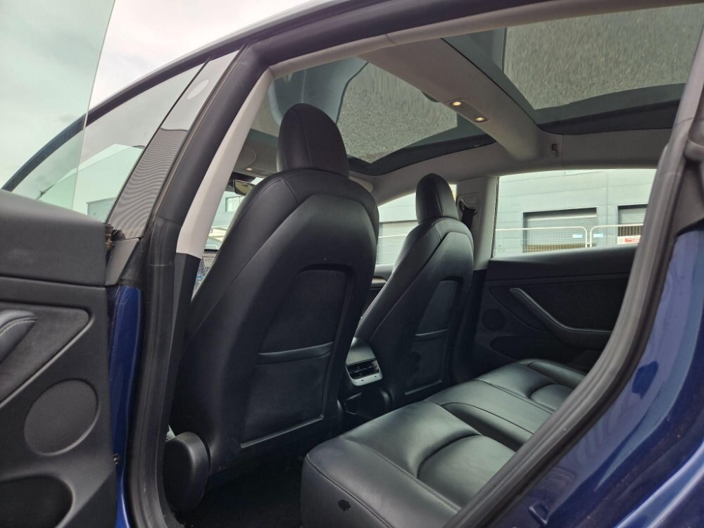 2021 Tesla Model 3 (Dual Motor) Long Range Auto 4WDE 4dr