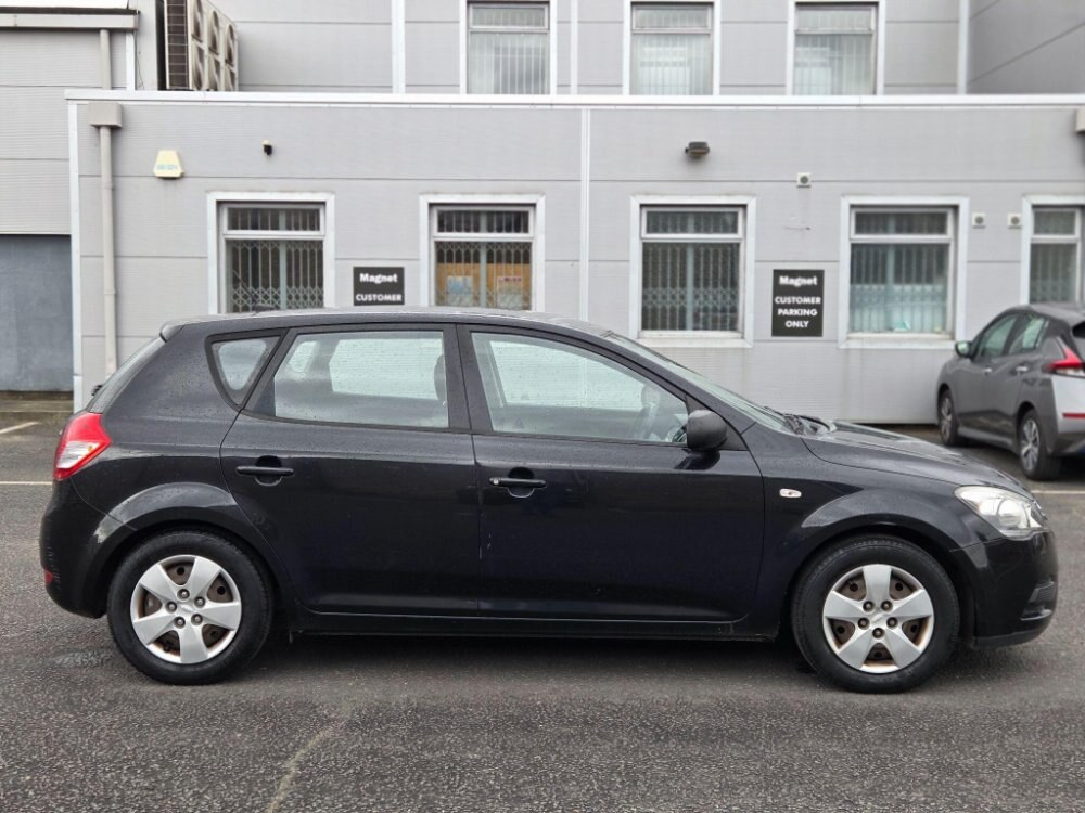 2009 KIA Ceed 1.6 1 Auto Euro 4 5dr
