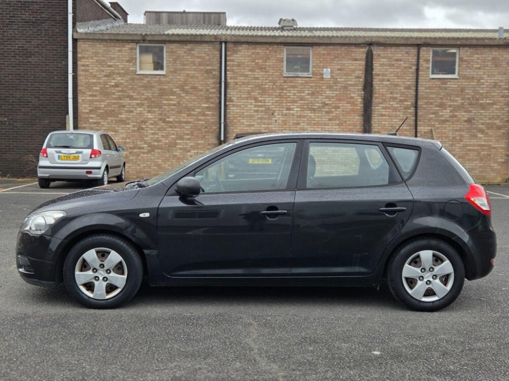 2009 KIA Ceed 1.6 1 Auto Euro 4 5dr