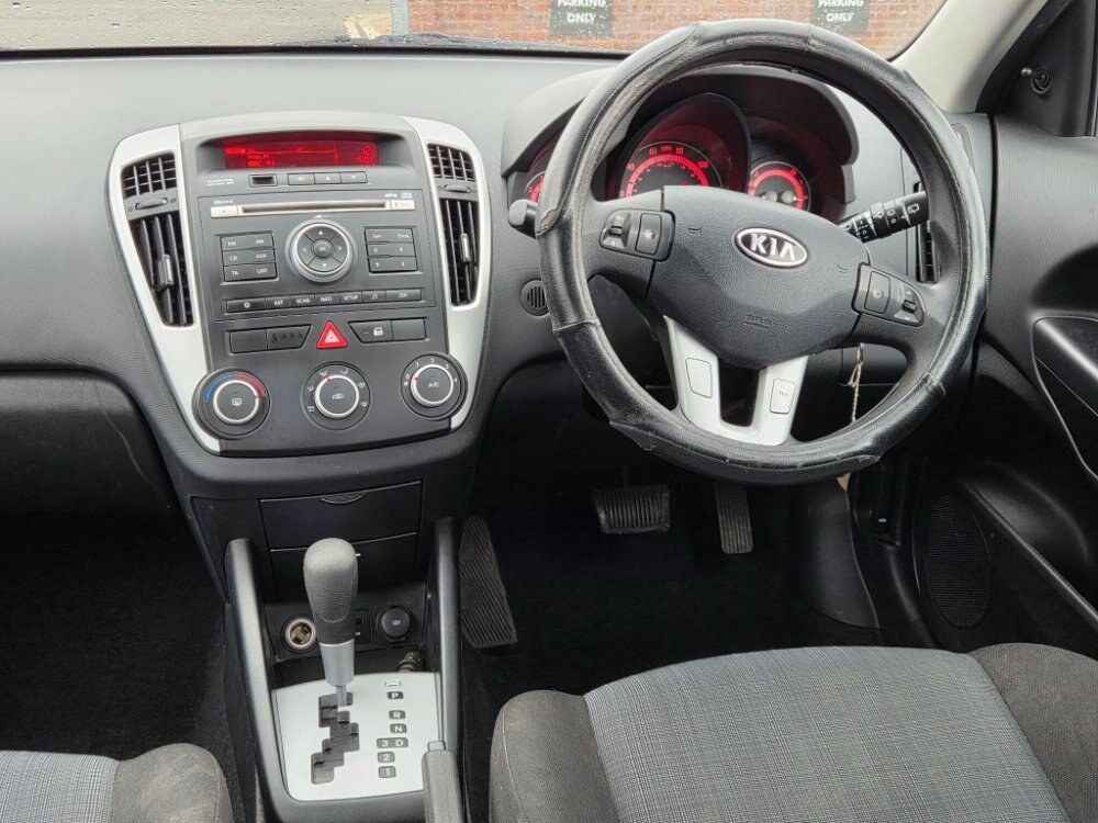 2009 KIA Ceed 1.6 1 Auto Euro 4 5dr