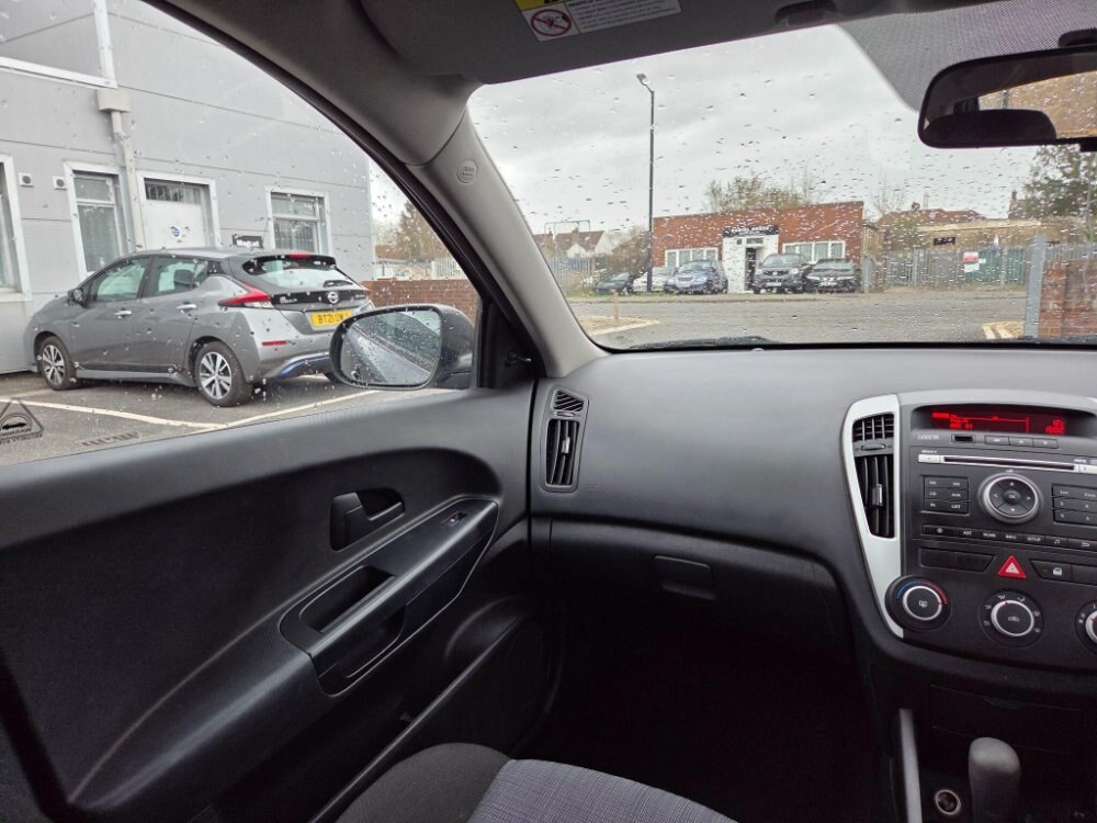 2009 KIA Ceed 1.6 1 Auto Euro 4 5dr