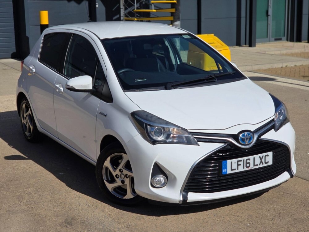 2016 Toyota Yaris 1.5 VVT-h Icon E-CVT Euro 6 5dr