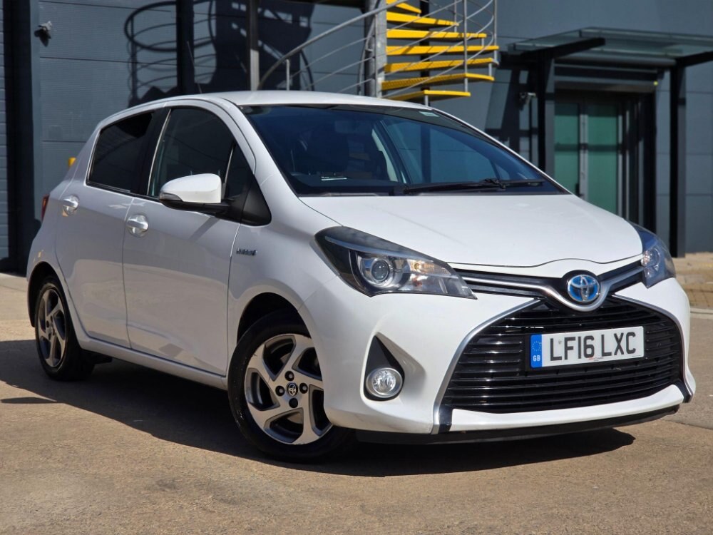 2016 Toyota Yaris 1.5 VVT-h Icon E-CVT Euro 6 5dr