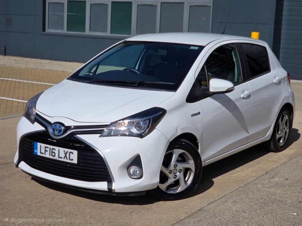 2016 Toyota Yaris 1.5 VVT-h Icon E-CVT Euro 6 5dr