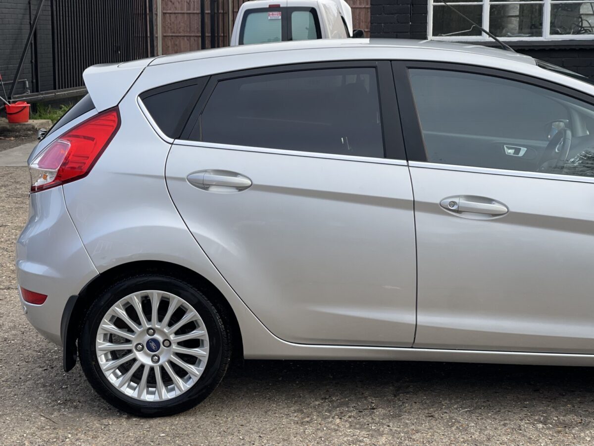 2014 Ford Fiesta 1.6 Titanium