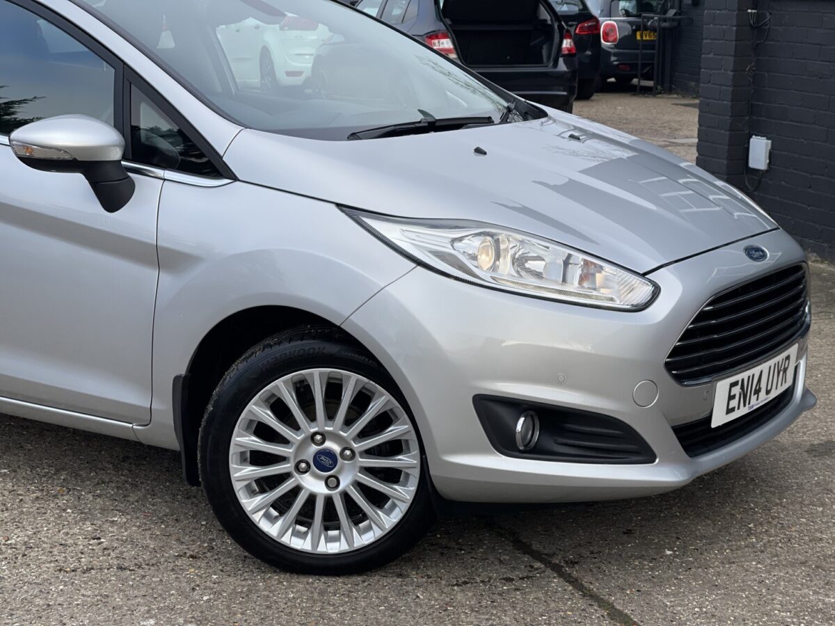 2014 Ford Fiesta 1.6 Titanium
