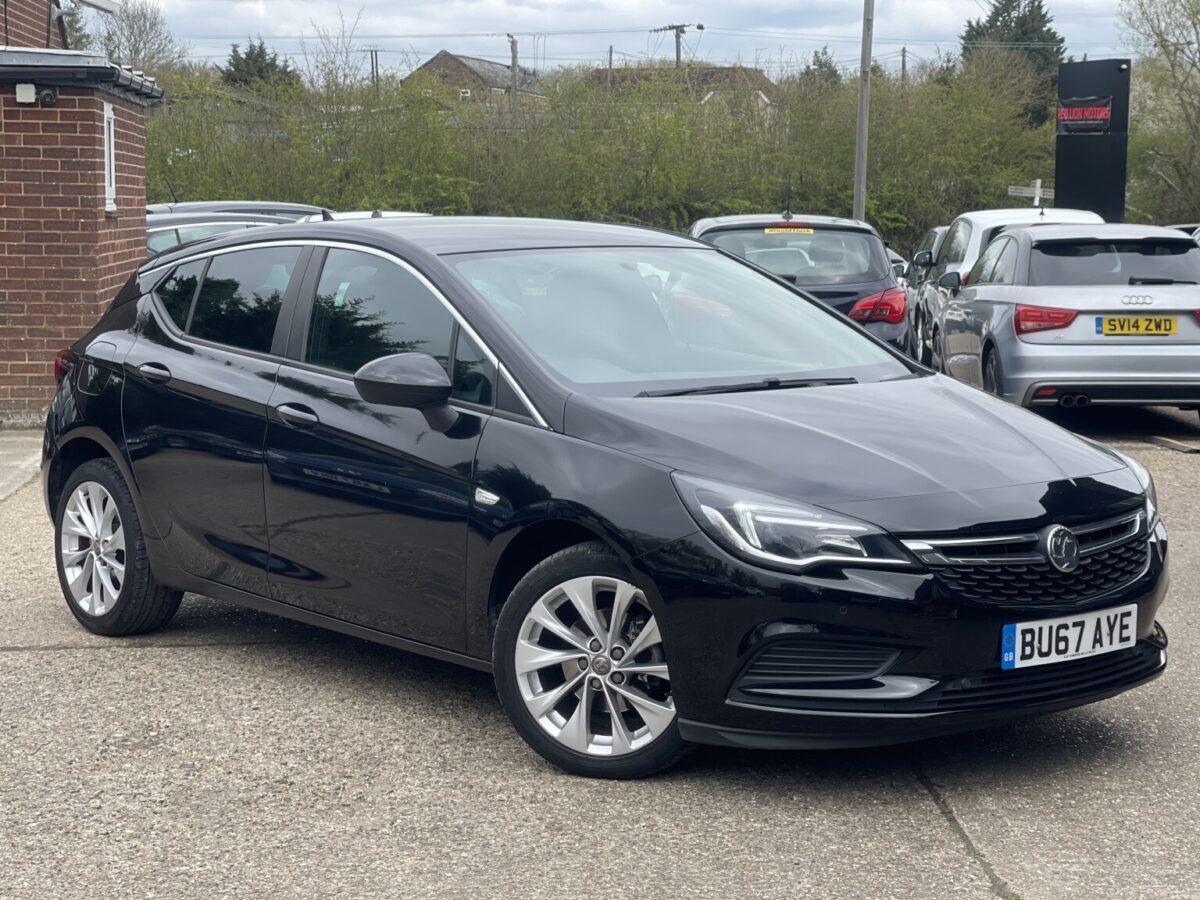 2017 Vauxhall Astra 1.4 i Turbo Tech Line Nav