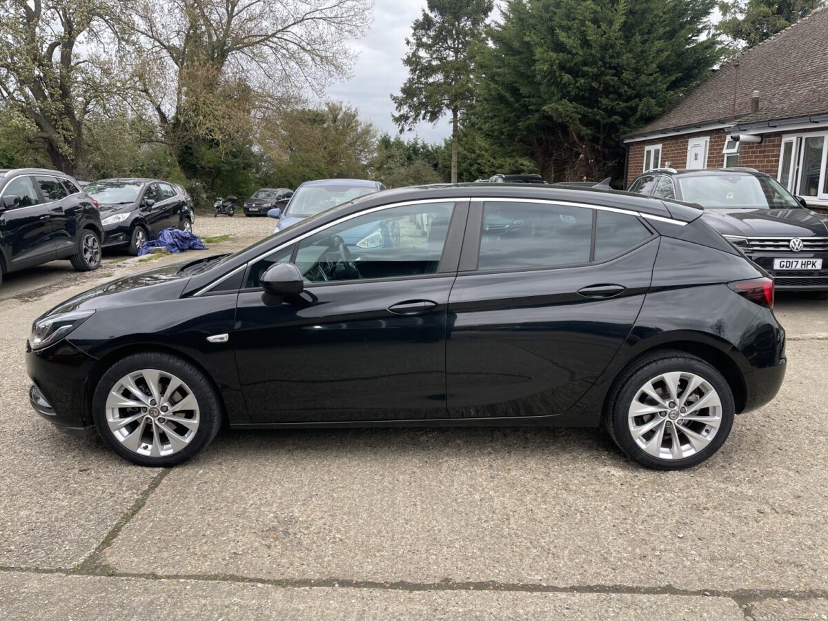 2017 Vauxhall Astra 1.4 i Turbo Tech Line Nav