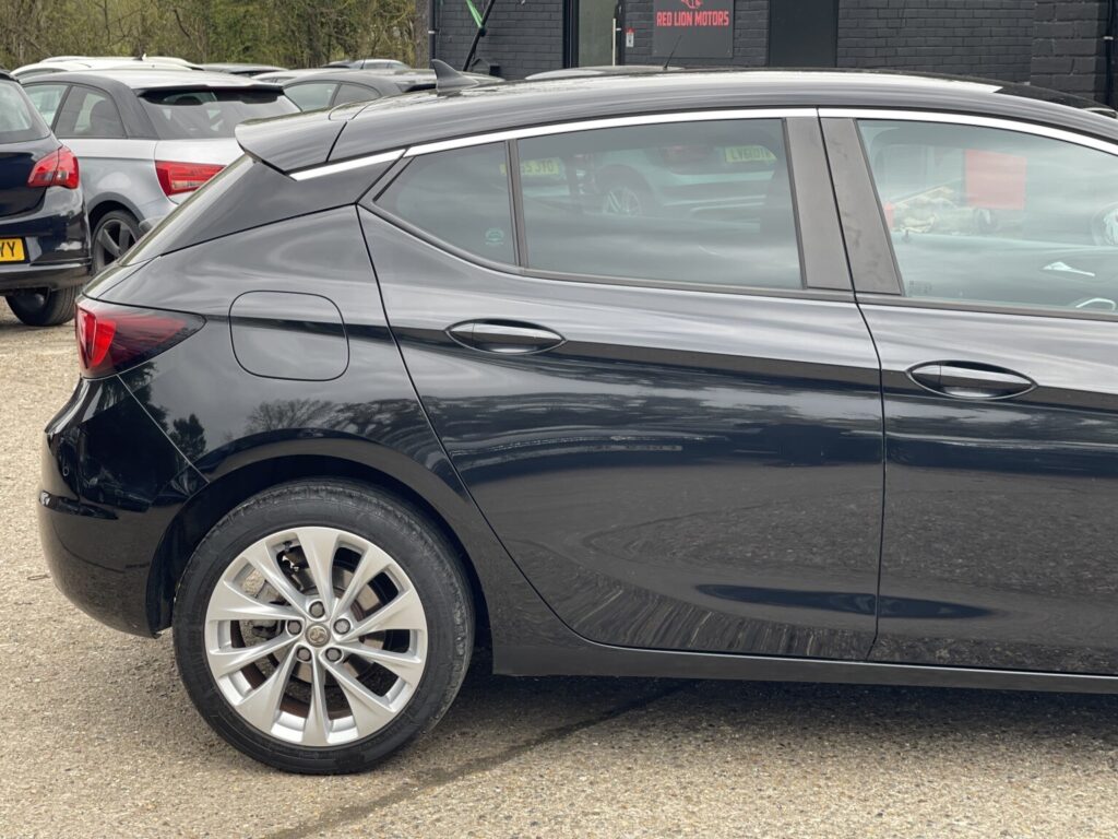 2017 Vauxhall Astra 1.4 i Turbo Tech Line Nav