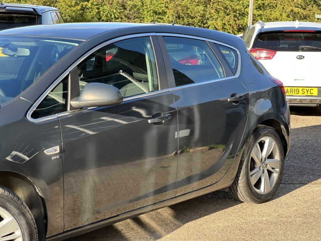 2013 Vauxhall Astra 1.6 16v SRi