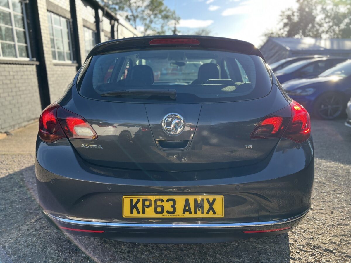 2013 Vauxhall Astra 1.6 16v SRi