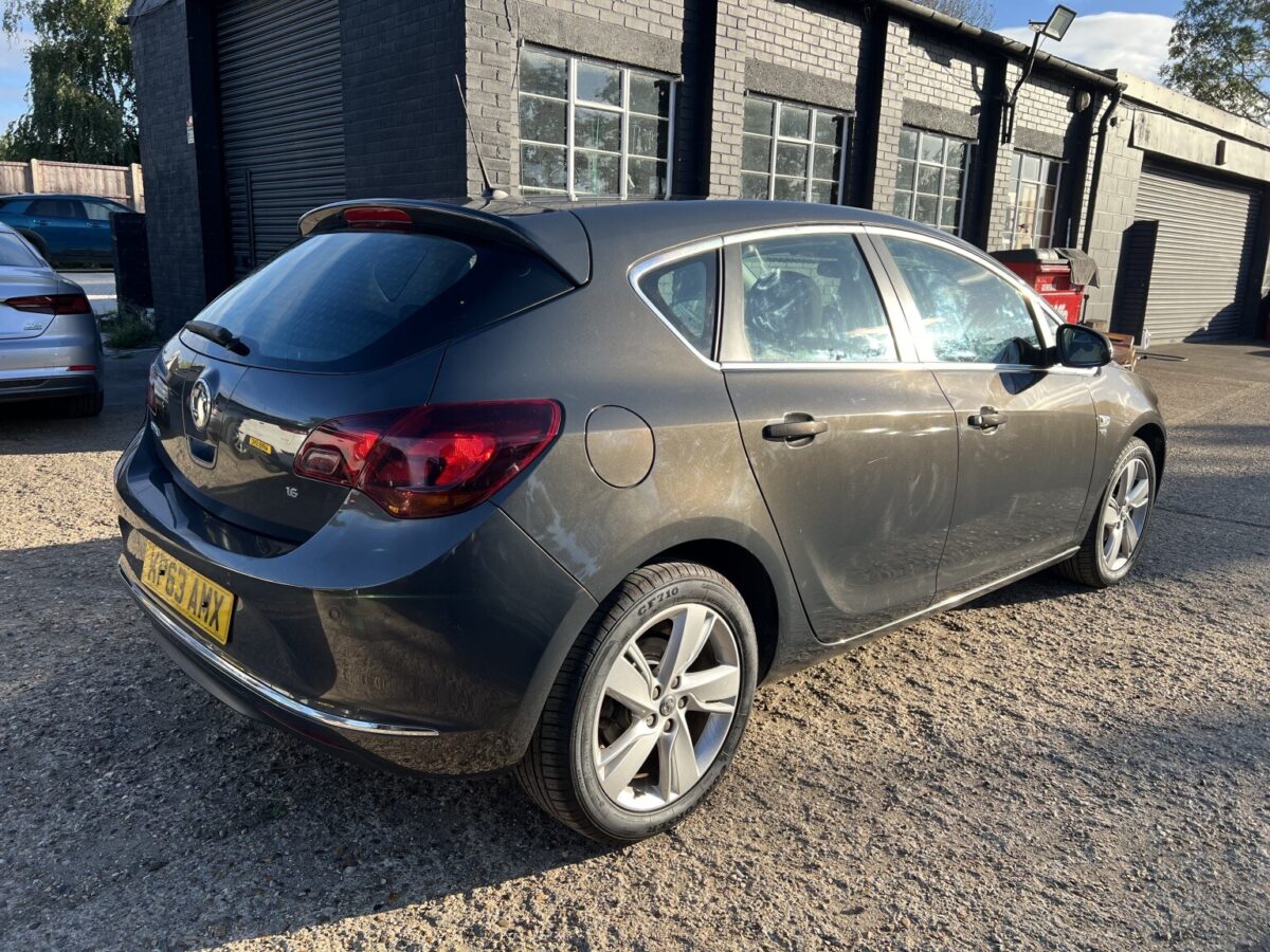 2013 Vauxhall Astra 1.6 16v SRi