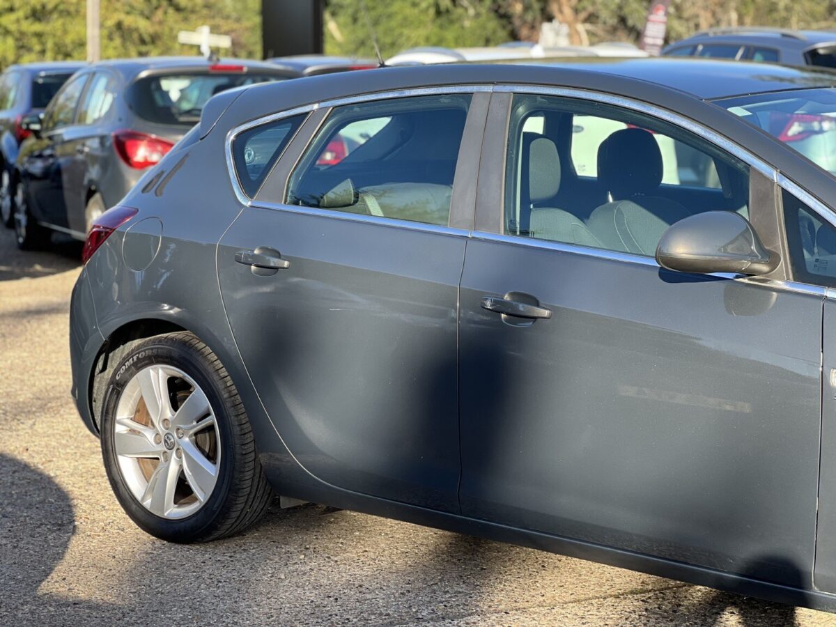 2013 Vauxhall Astra 1.6 16v SRi