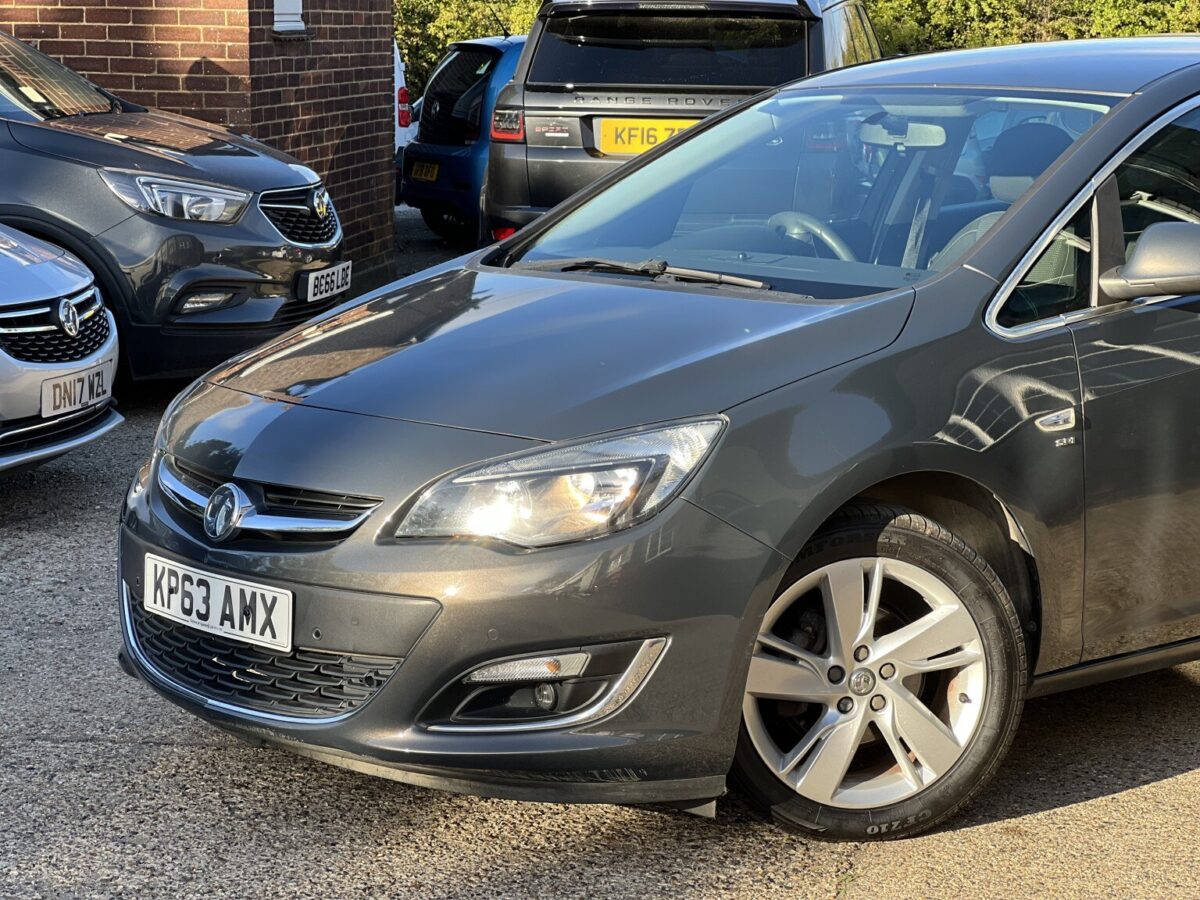 2013 Vauxhall Astra 1.6 16v SRi