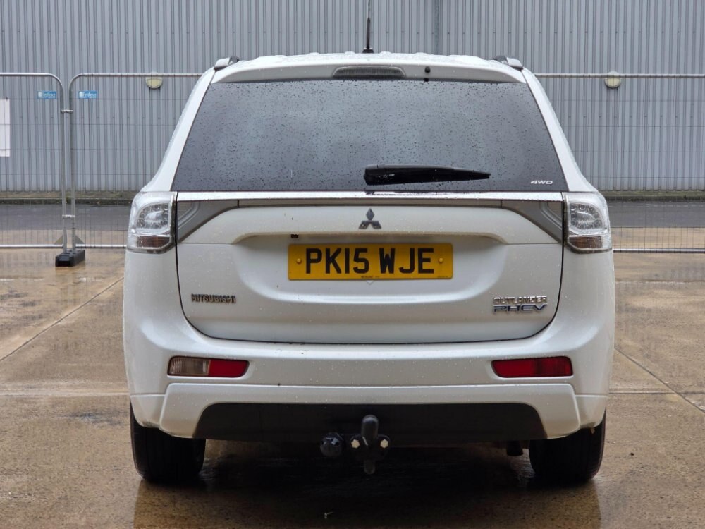 2015 Mitsubishi Outlander 2.0h 12kWh GX4h CVT 4WD Euro 5 (s/s) 5dr
