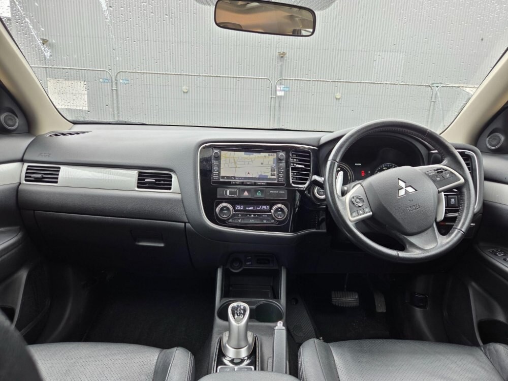 2015 Mitsubishi Outlander 2.0h 12kWh GX4h CVT 4WD Euro 5 (s/s) 5dr