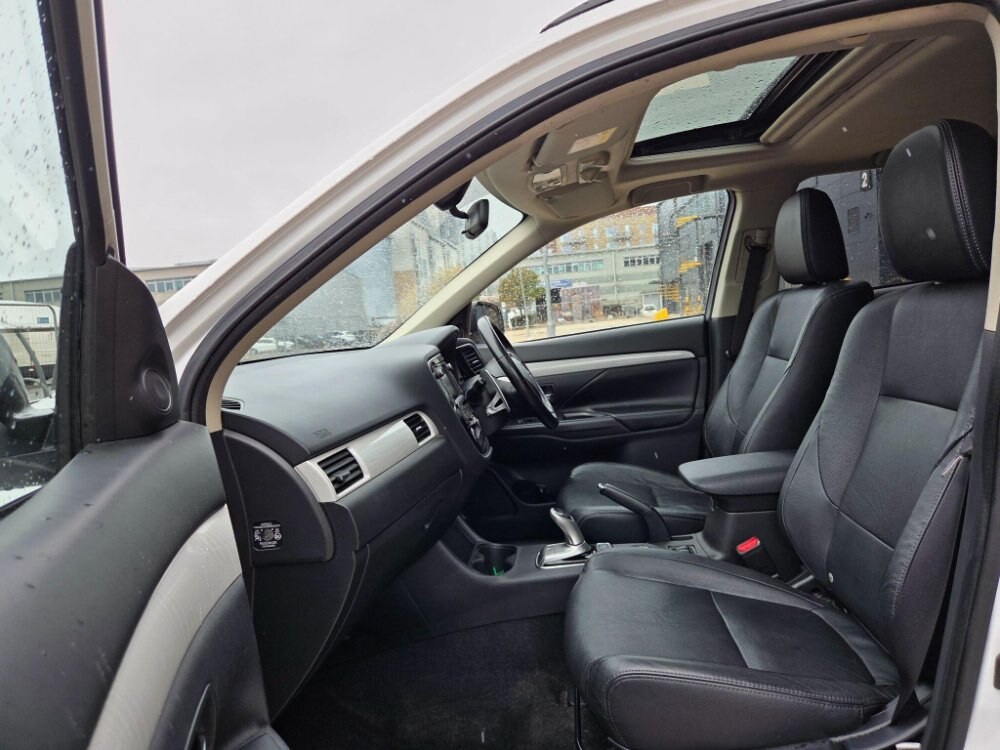 2015 Mitsubishi Outlander 2.0h 12kWh GX4h CVT 4WD Euro 5 (s/s) 5dr