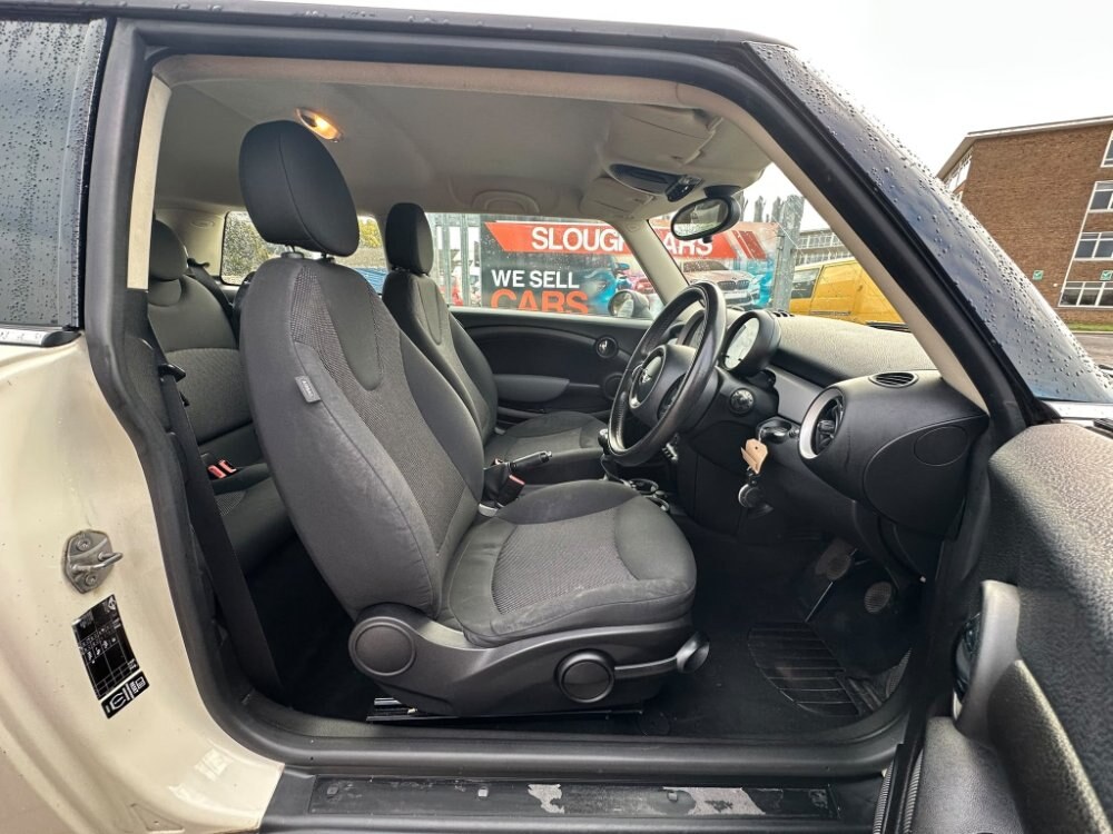 2011 MINI Hatch 1.6 One Hatchback 3dr Petrol Manual Euro 5 (98 ps)
