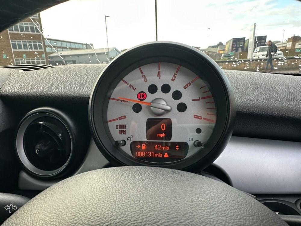 2011 MINI Hatch 1.6 One Hatchback 3dr Petrol Manual Euro 5 (98 ps)