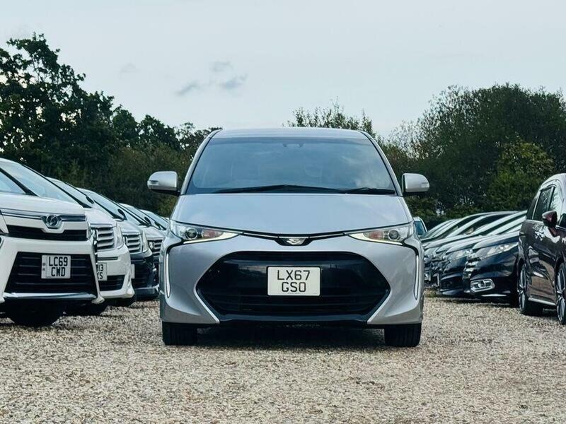 2017 Toyota Estima 2.4 PETROL AUTO 5 DOOR 8 SEATER, photo 2