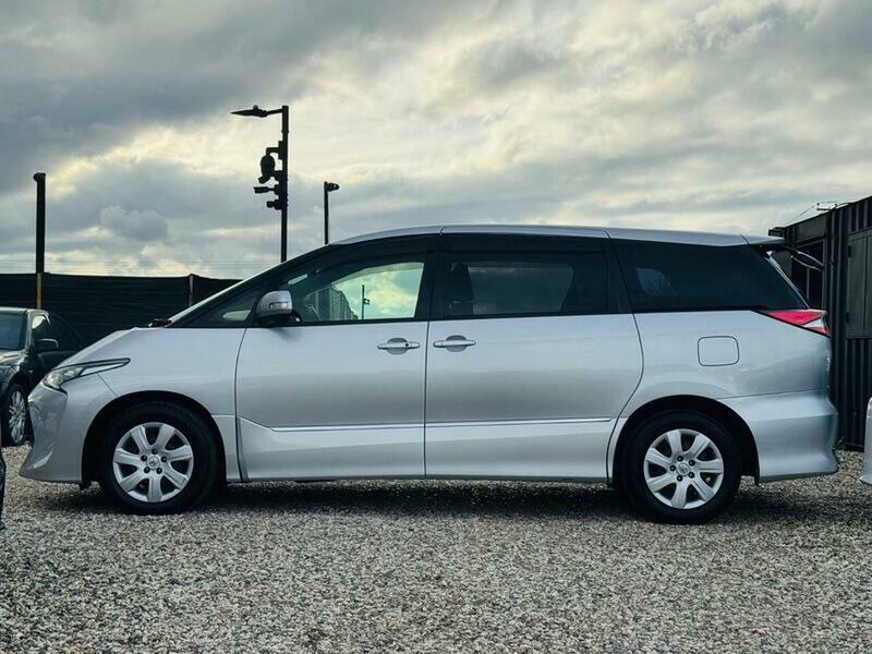 2017 Toyota Estima 2.4 PETROL AUTO 5 DOOR 8 SEATER, photo 4