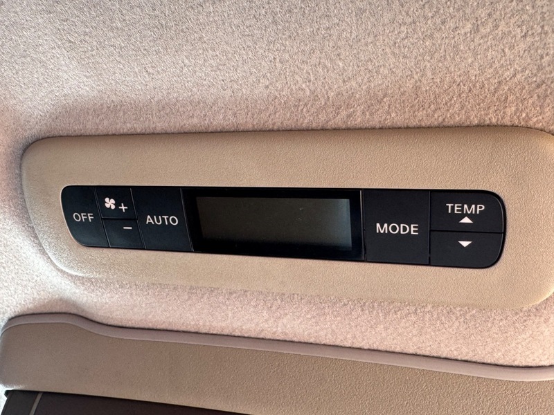 2013 Nissan Elgrand Highway star