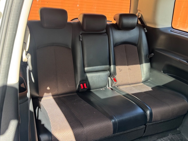 2013 Nissan Elgrand Highway star